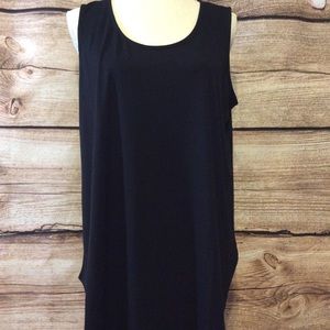 NWOT Ladies plus size sleeveless tunic